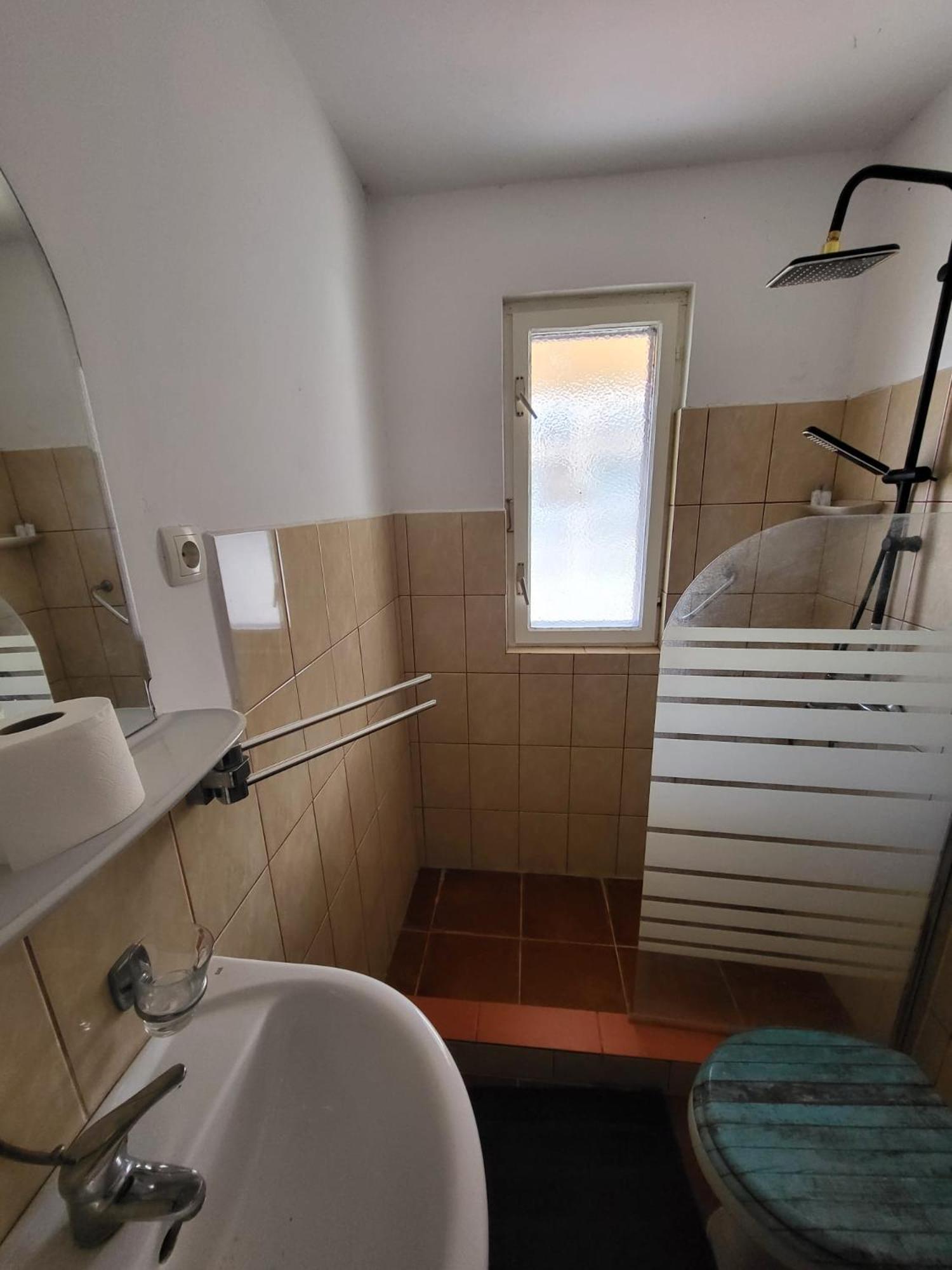 Apartment Bunjo'S Beach House Trogir Luaran gambar
