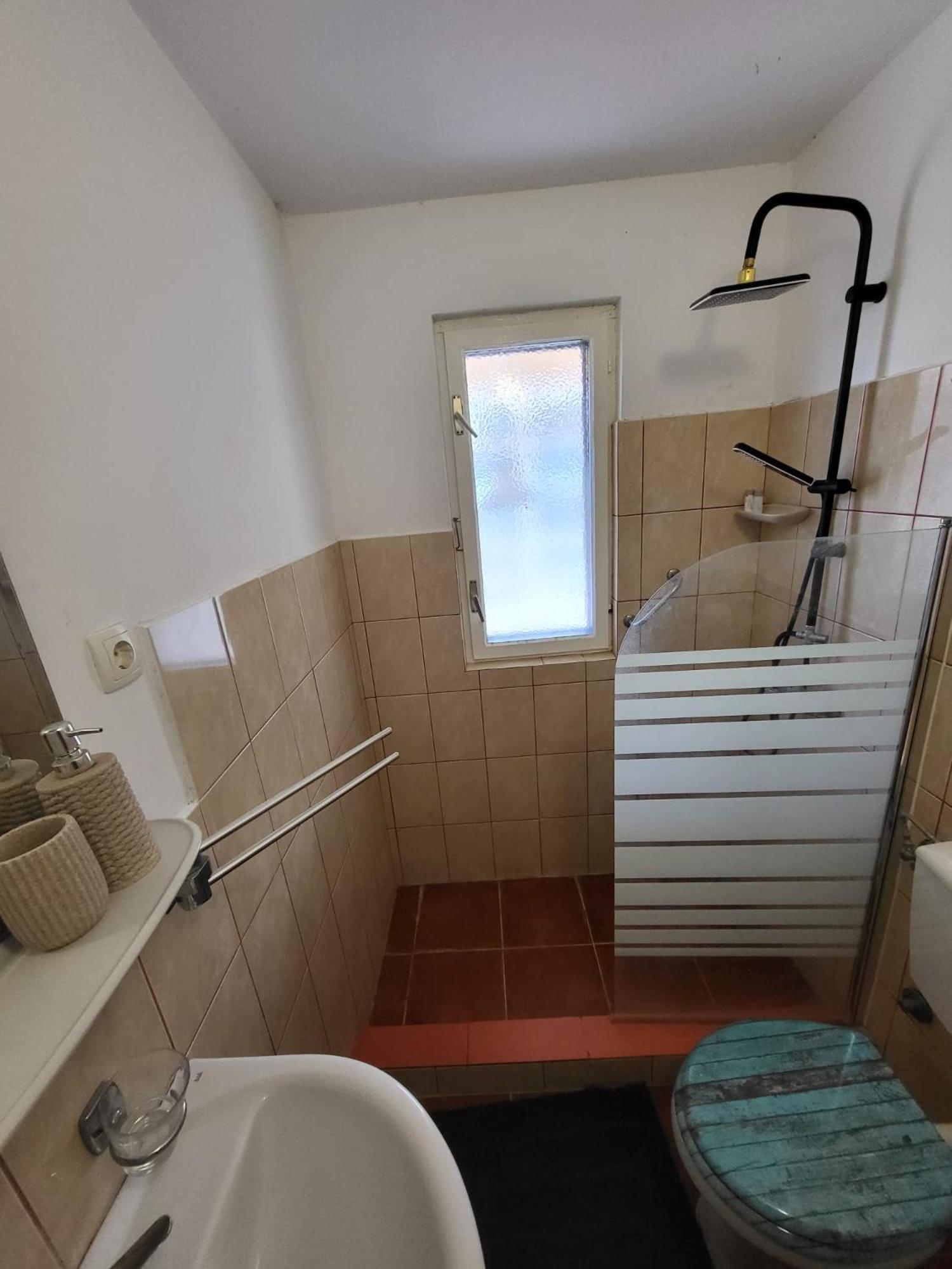 Apartment Bunjo'S Beach House Trogir Luaran gambar